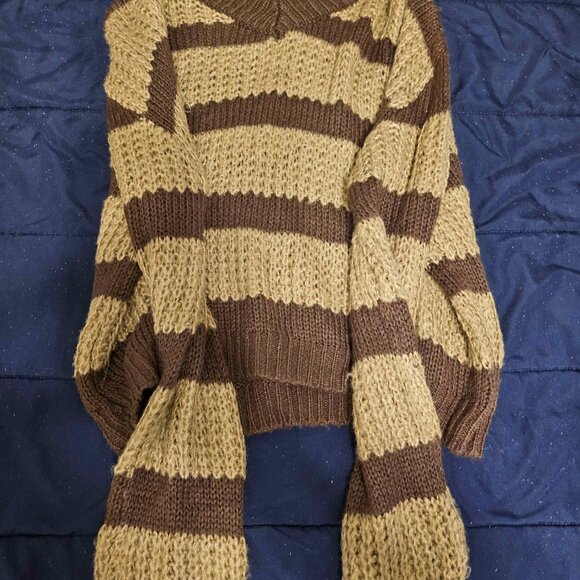 Brown Striped Sweater M - Picture 3 of 3